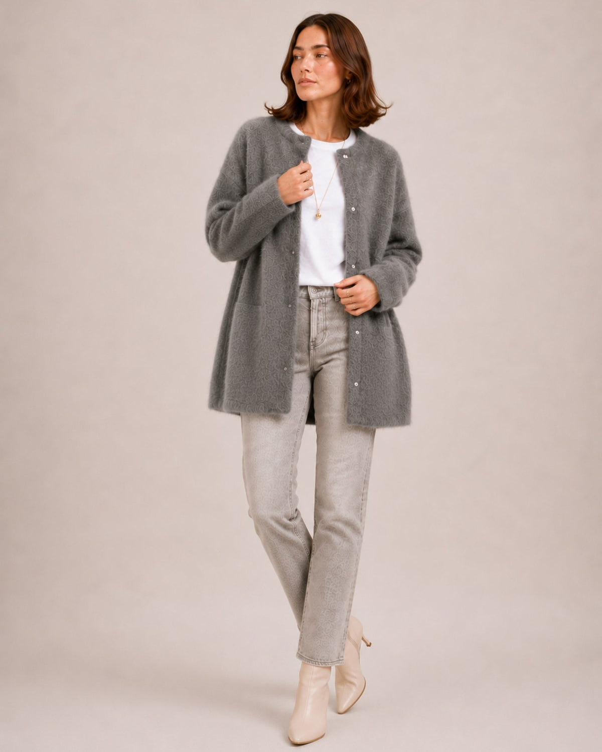 Women's longline fluffy cardigan with a round neck and side pockets - grey