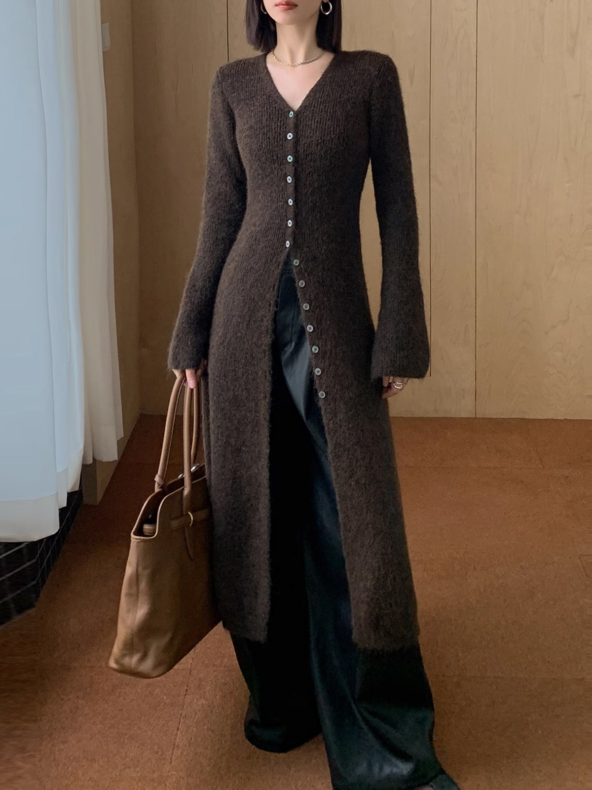 Women's longline cardigan with a V-neck, small buttons and flared sleeves - dark brown