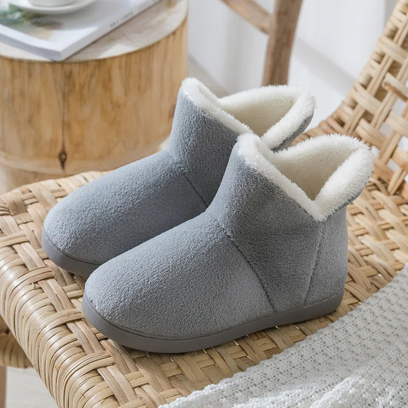 Men's bootie slippers with a fleece upper and teddy collar folded over the ankle - grey