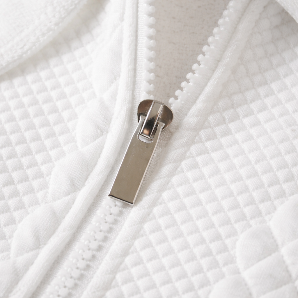 Men's quarter-zip jumper with a cable jacquard and polo collar