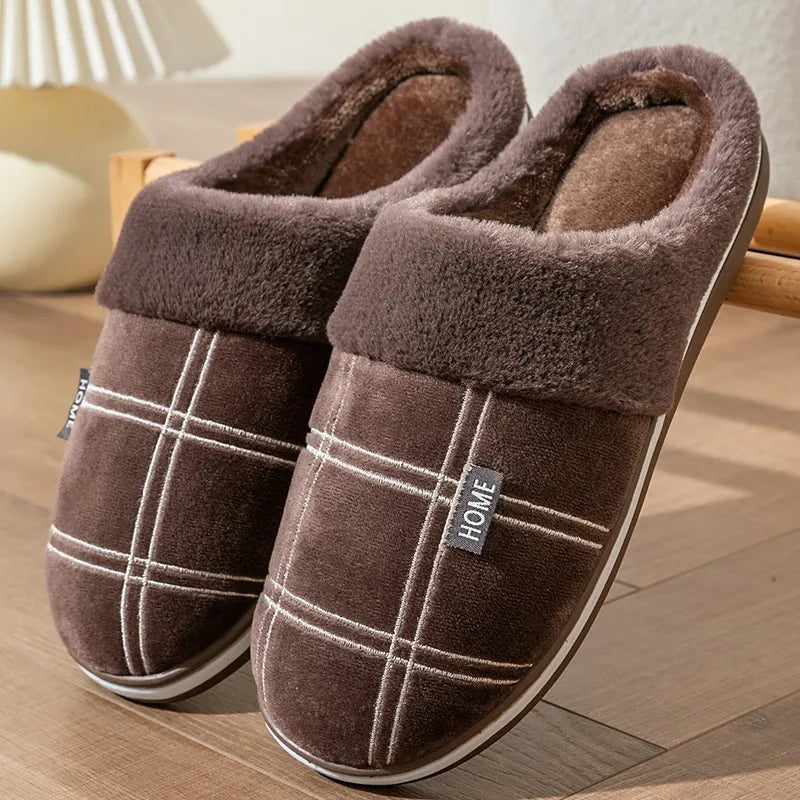 Men's slippers with check stitching, a plush collar and open back - view 11