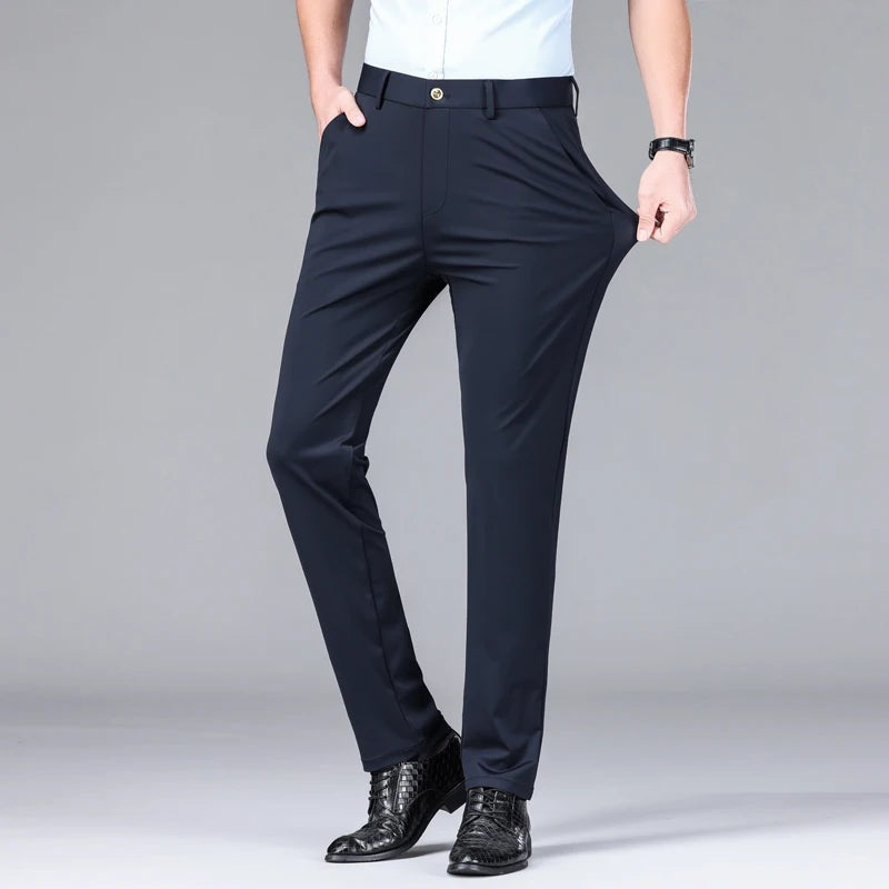 Men's cool-touch stretch trousers with a straight leg, belt loops and slant pockets - navy