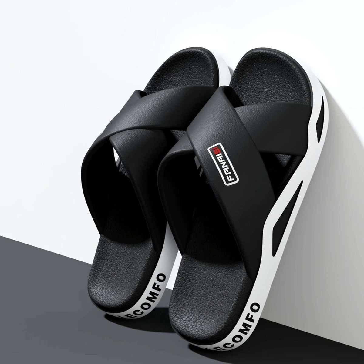 Men's sliders with crossed straps over the instep, textured footbed and thick sole - black/white