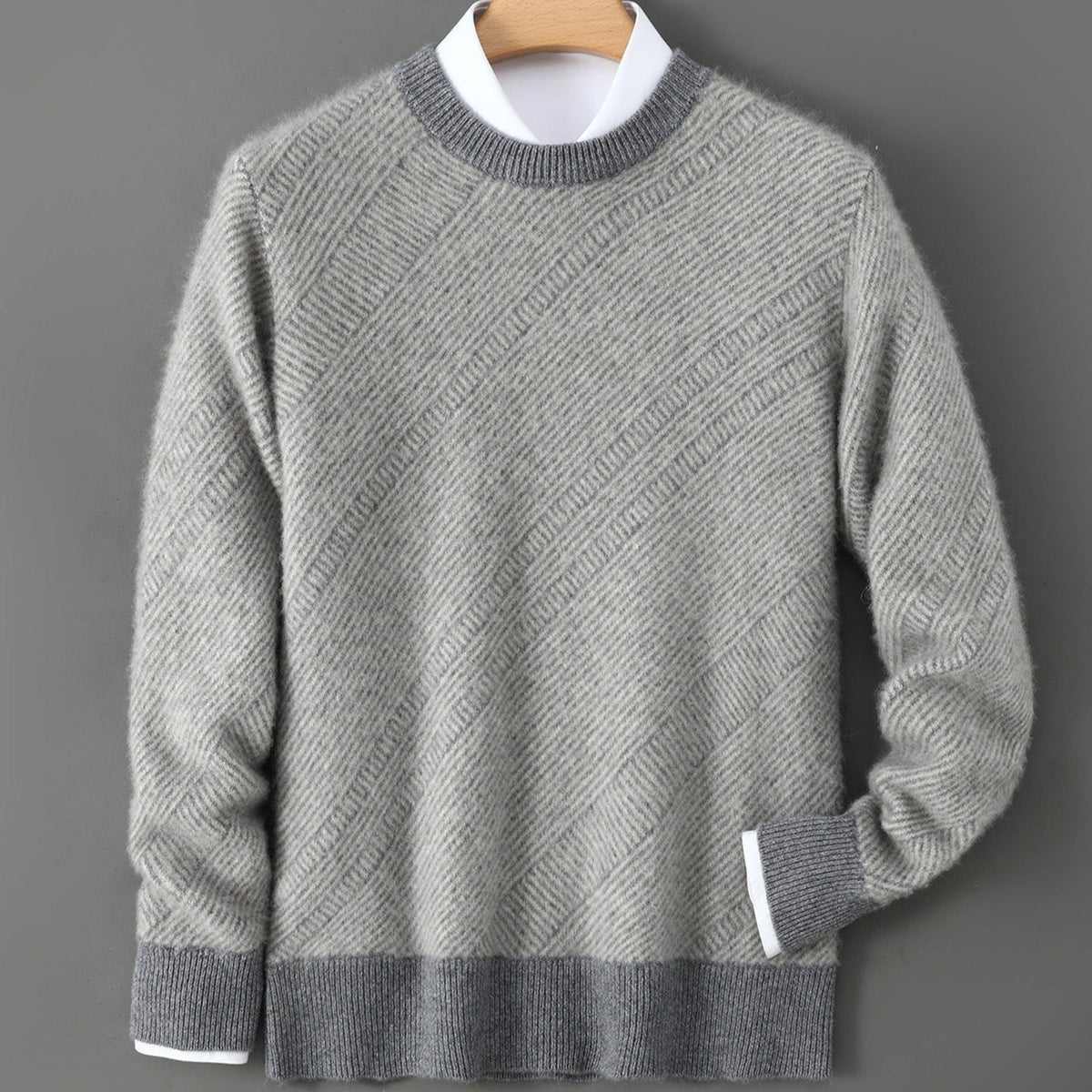Men's diagonal jacquard crew neck jumper with ribbed trims in a darker shade - light grey