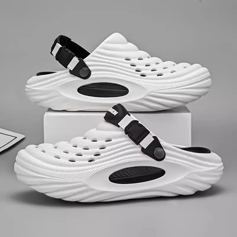 Men's clogs in EVA with vent holes, thick ribbed sole and buckle heel strap - white