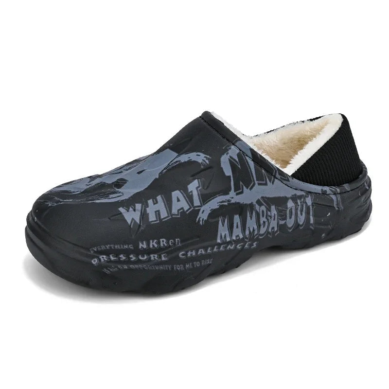 Men's EVA slippers with graphic print, plush lining and fold-down heel - black