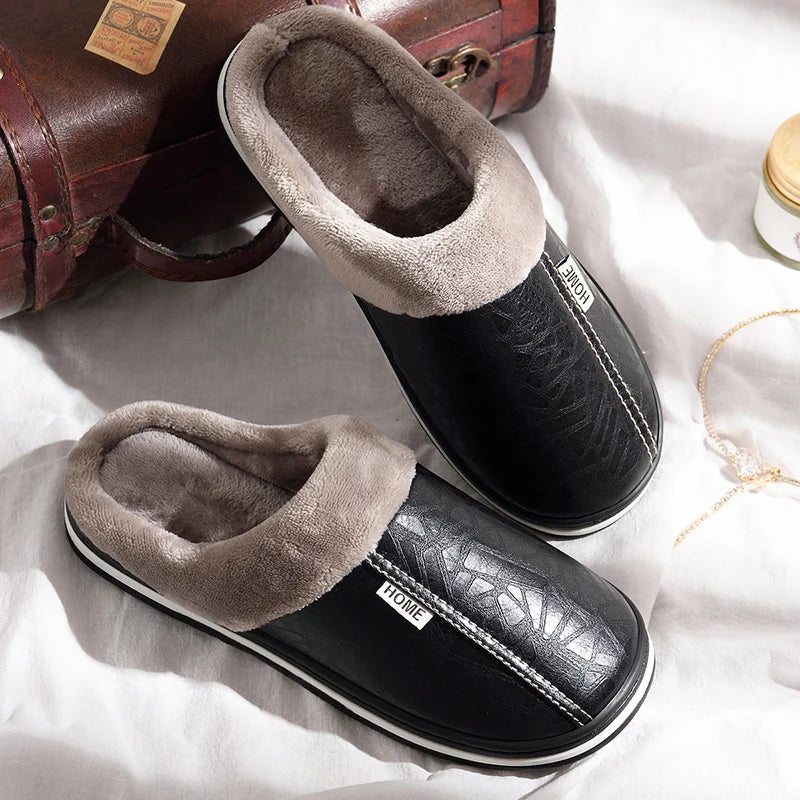 Men's mule slippers in faux leather with a plush cuff, plush lining and open heel - black