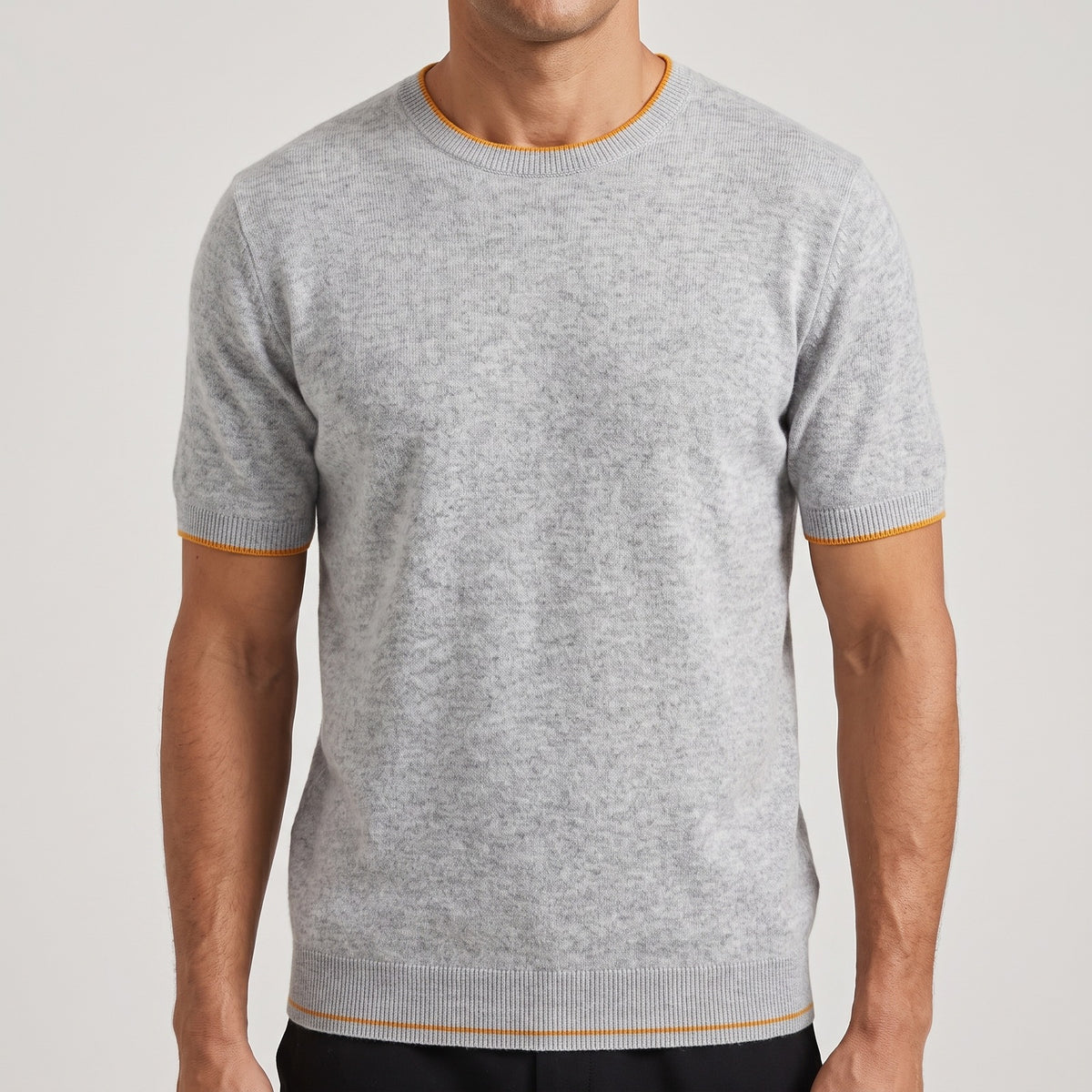 Men's fine knit T-shirt with a crew neck and narrow contrast tipping - light grey