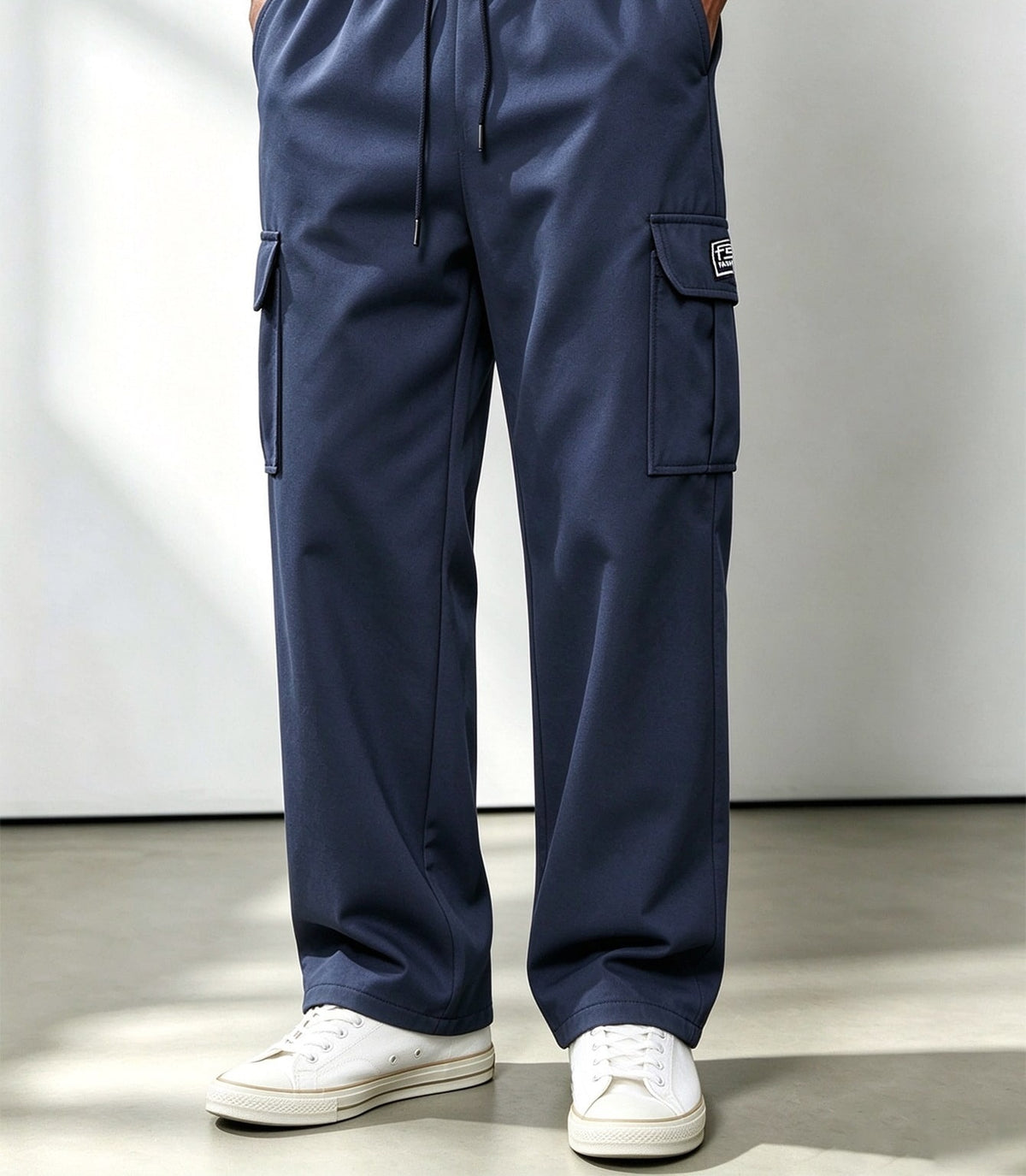 Fleece-lined cargo trousers for men with a drawcord waist, thigh flap pockets and a straight leg - view 8