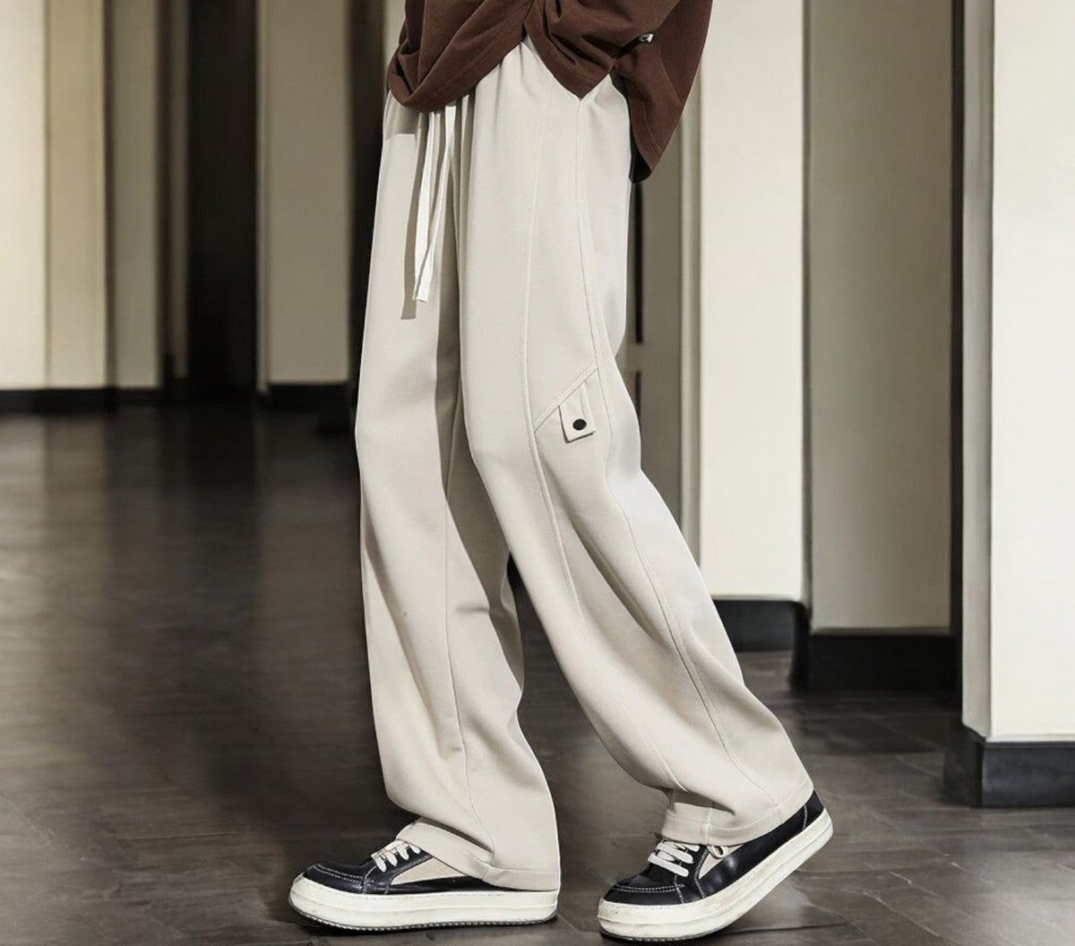 Men's fleece-lined joggers with a straight leg and a popper tab on the thigh - beige