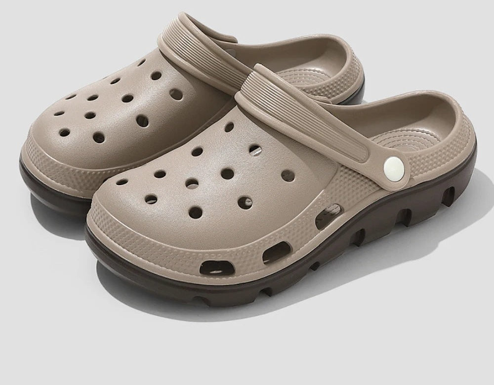 Men's garden clogs in EVA with vent holes, heel strap and dark tread sole - taupe