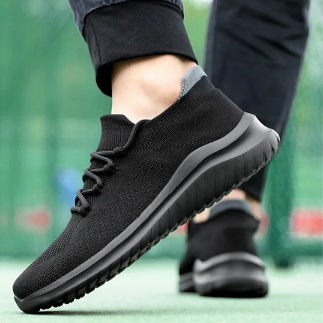 Men's knit sock trainers with laces and a lightweight cushioning sole - view 7