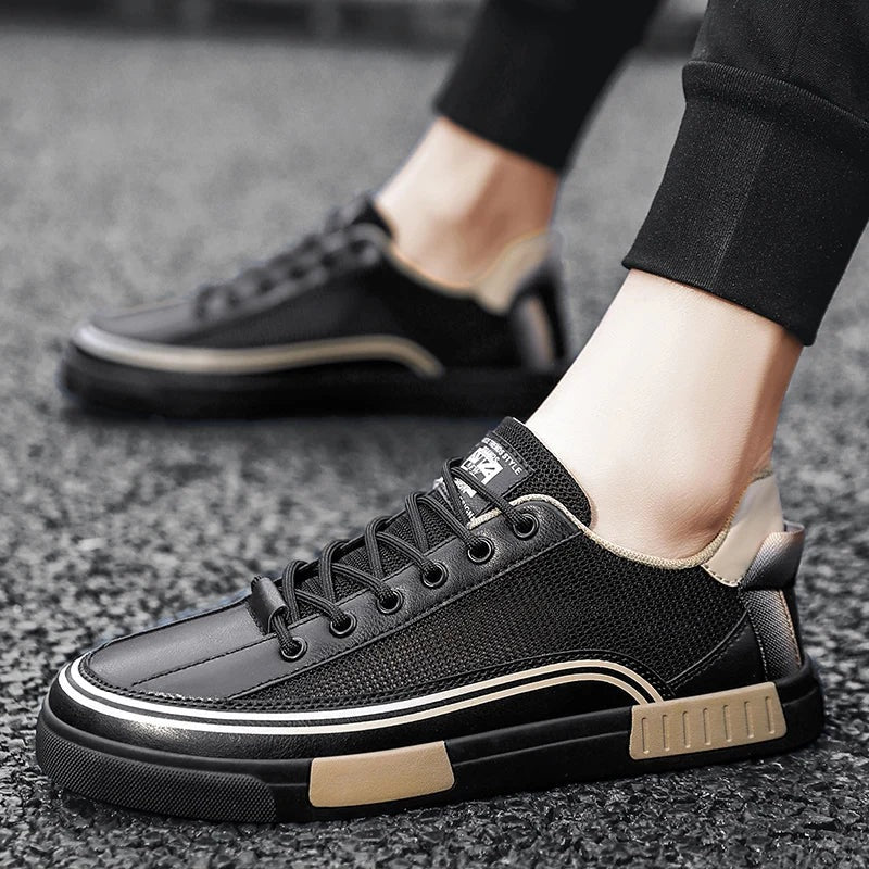 Men's low-top mesh trainers with wavy stripes along the sole and a cotton lining - view 3