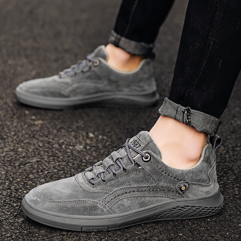 Men's low trainers in a suede look with contrast stitching, six eyelets and a flat tonal sole - view 7
