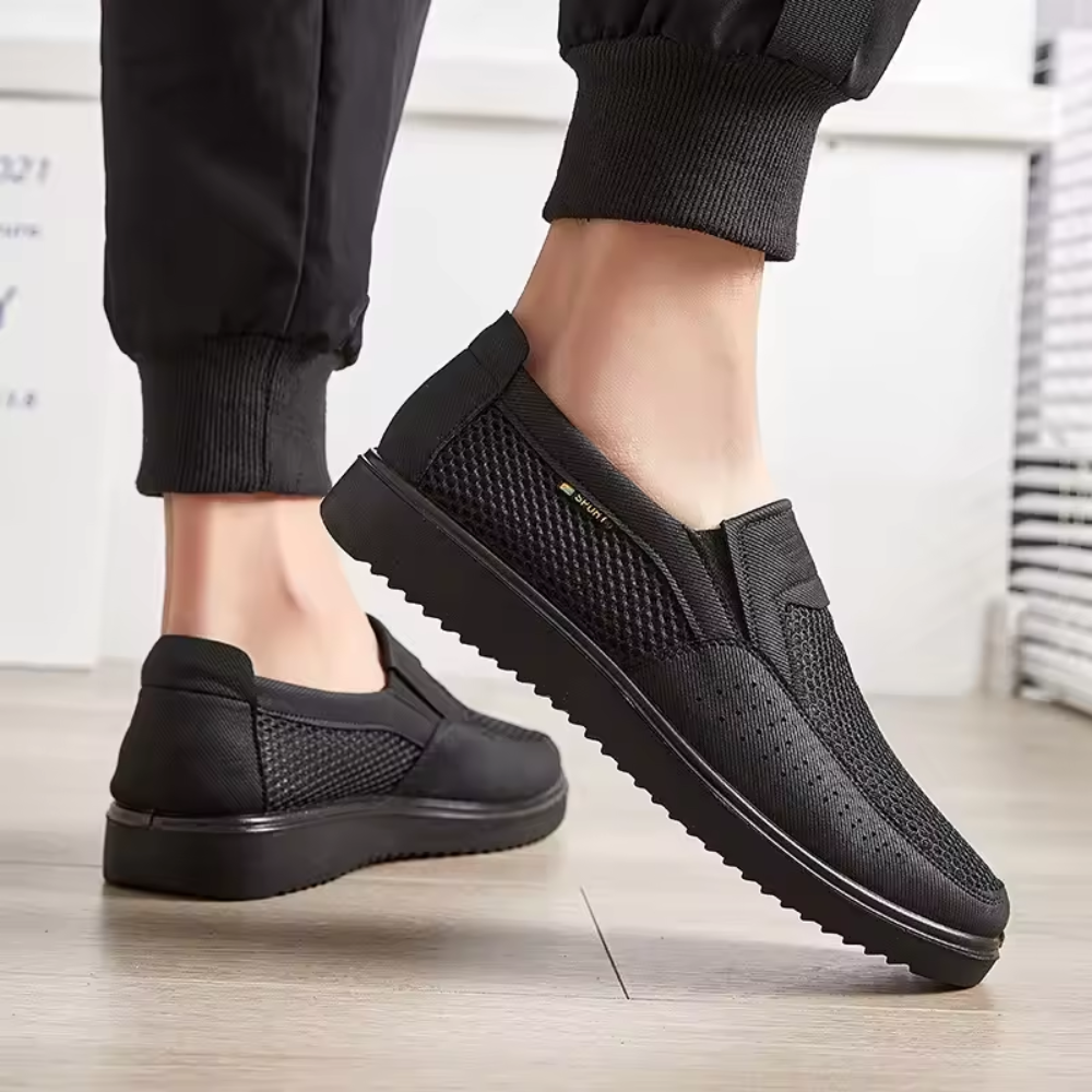 Men's mesh slip-on shoes with a perforated toe