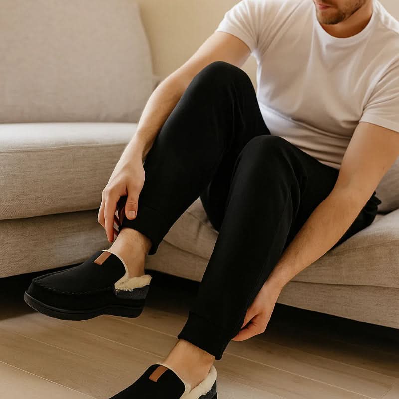 Men's moccasin slippers with a plush lining and rubber sole