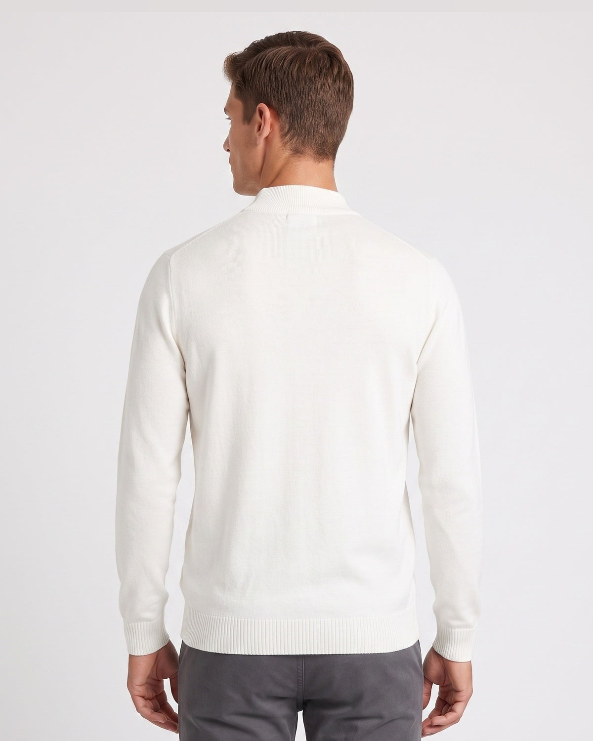 Men's fine knit jumper with a mock neck and ribbed trims - view 6