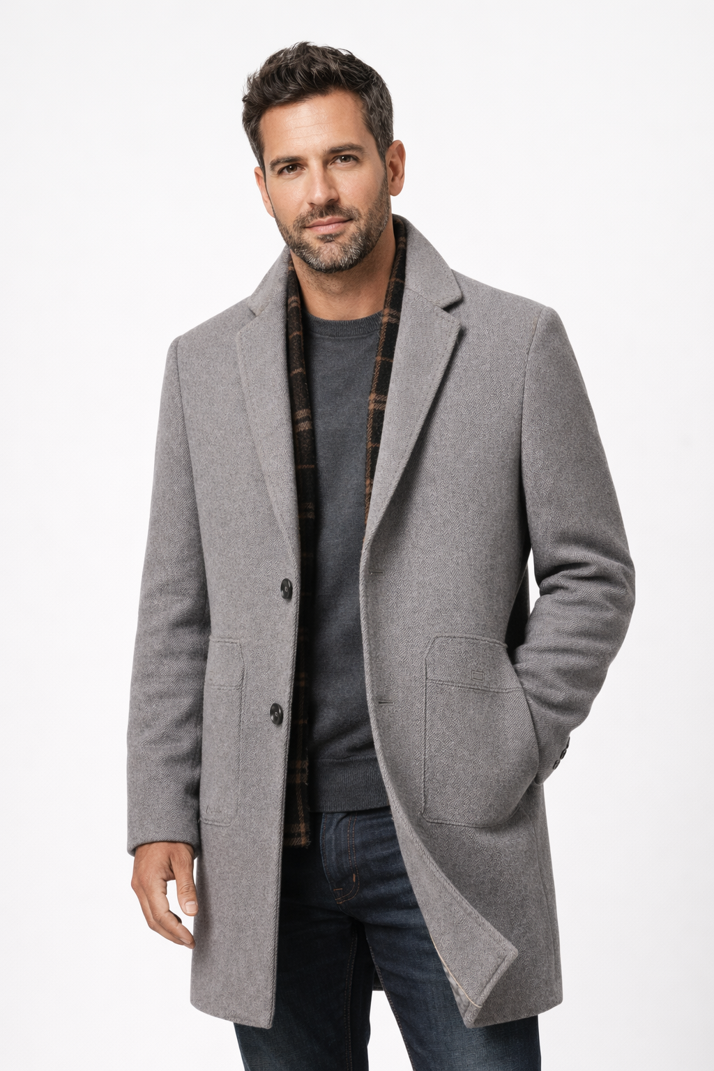 Men's single-breasted overcoat with a checked collar insert