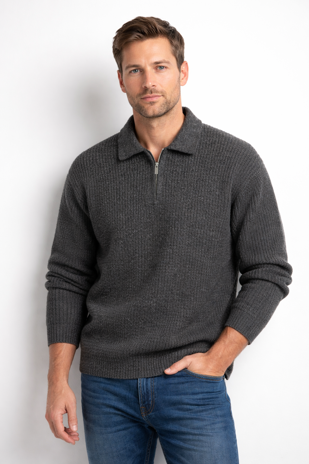 Men's relaxed quarter-zip jumper in chunky rib with a polo collar