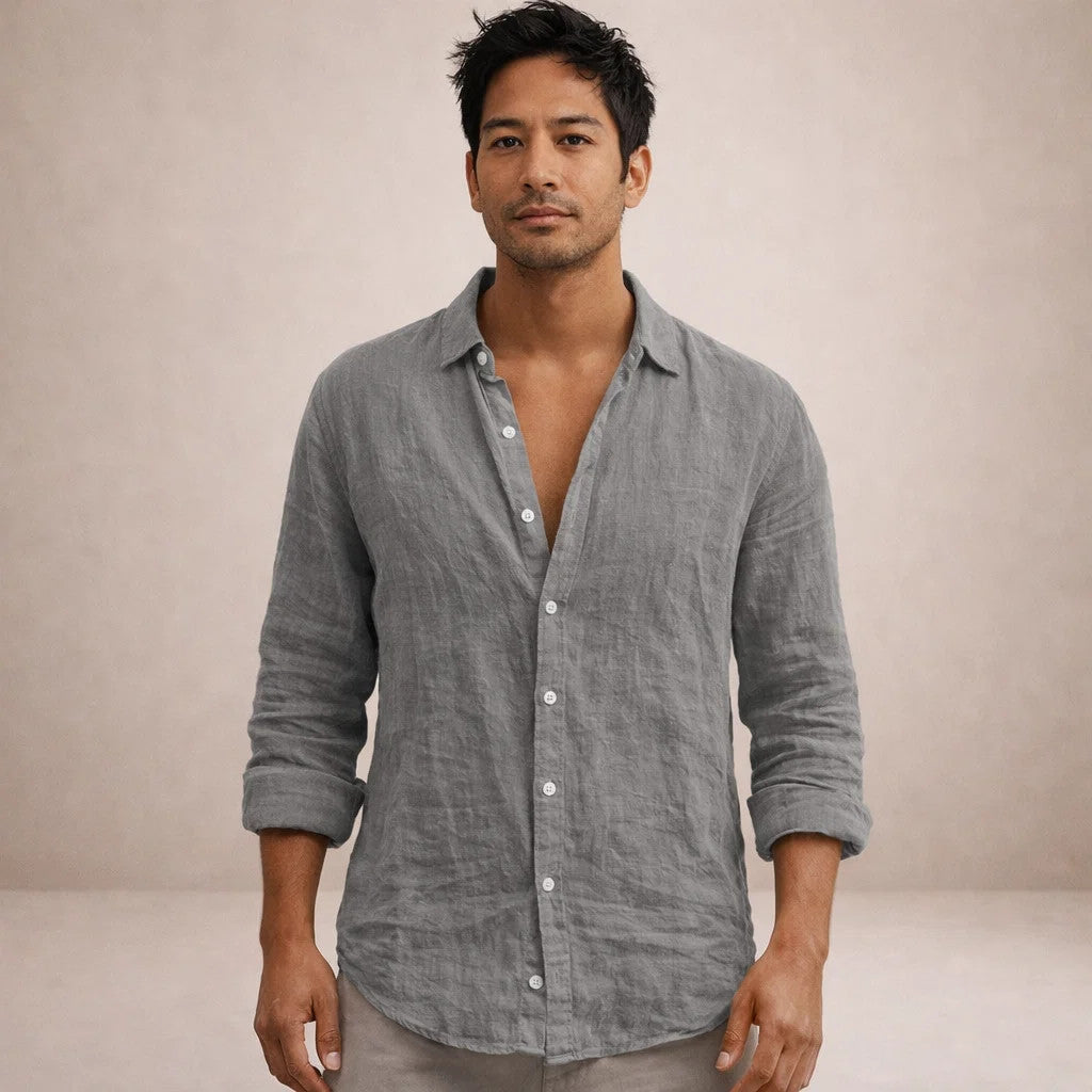 Men's regular fit shirt in a linen look with long sleeves, small collar and white buttons