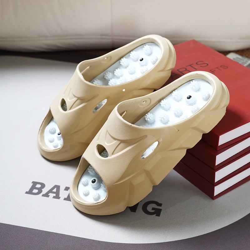 Men's EVA sliders with round hard studs in the footbed, wide band and thick sole - yellow/white
