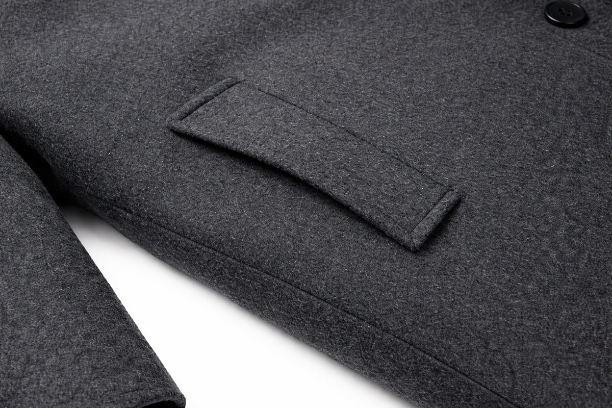Men's slim double-breasted coat with wide lapels