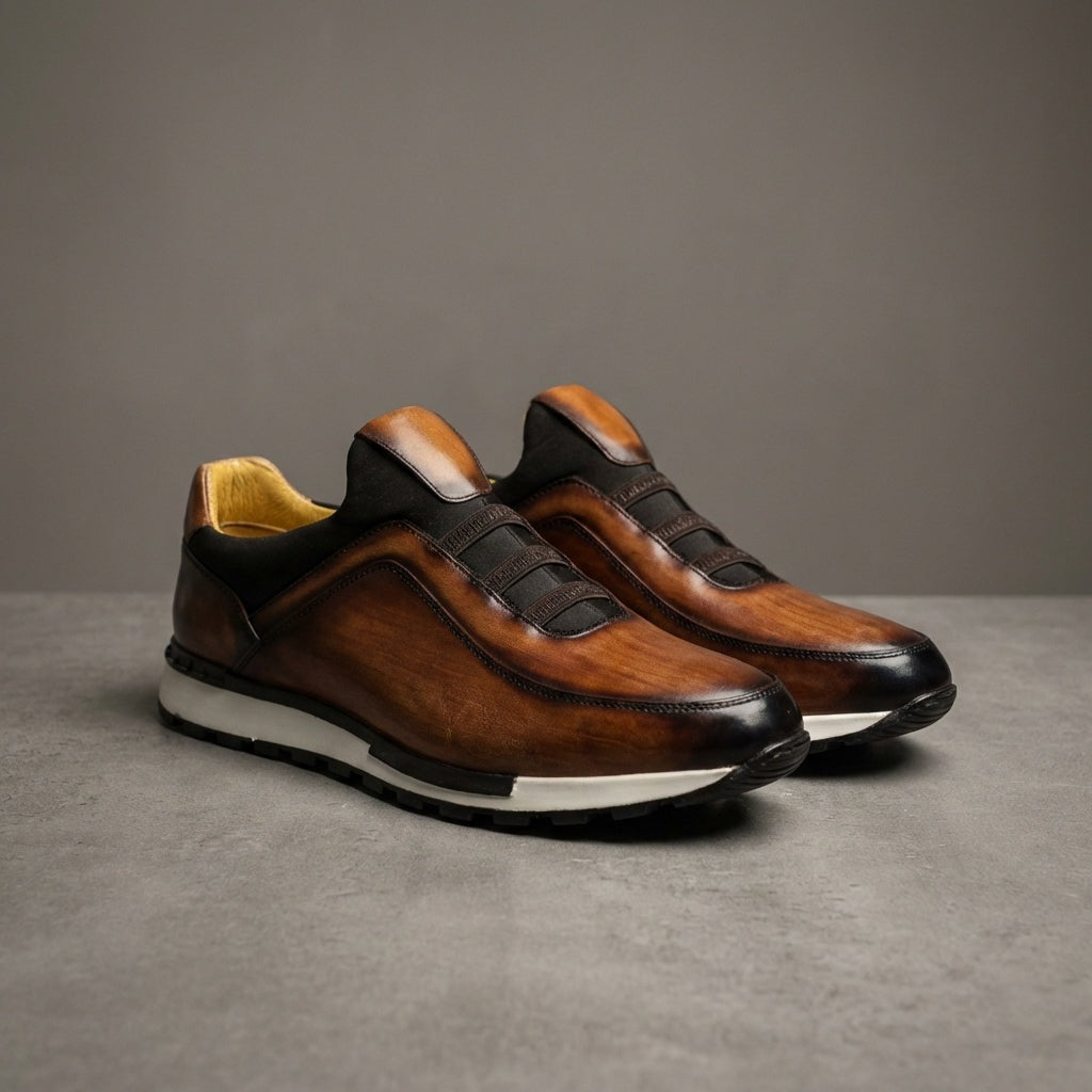 Men's slip-on faux leather trainers with a patina finish, elastic straps and a yellow lining - cognac