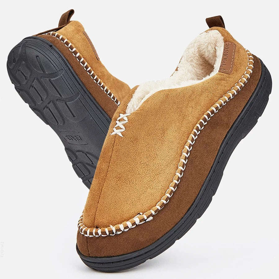 Closed men's slippers in suede look with teddy lining and a hard sole with tread - tan