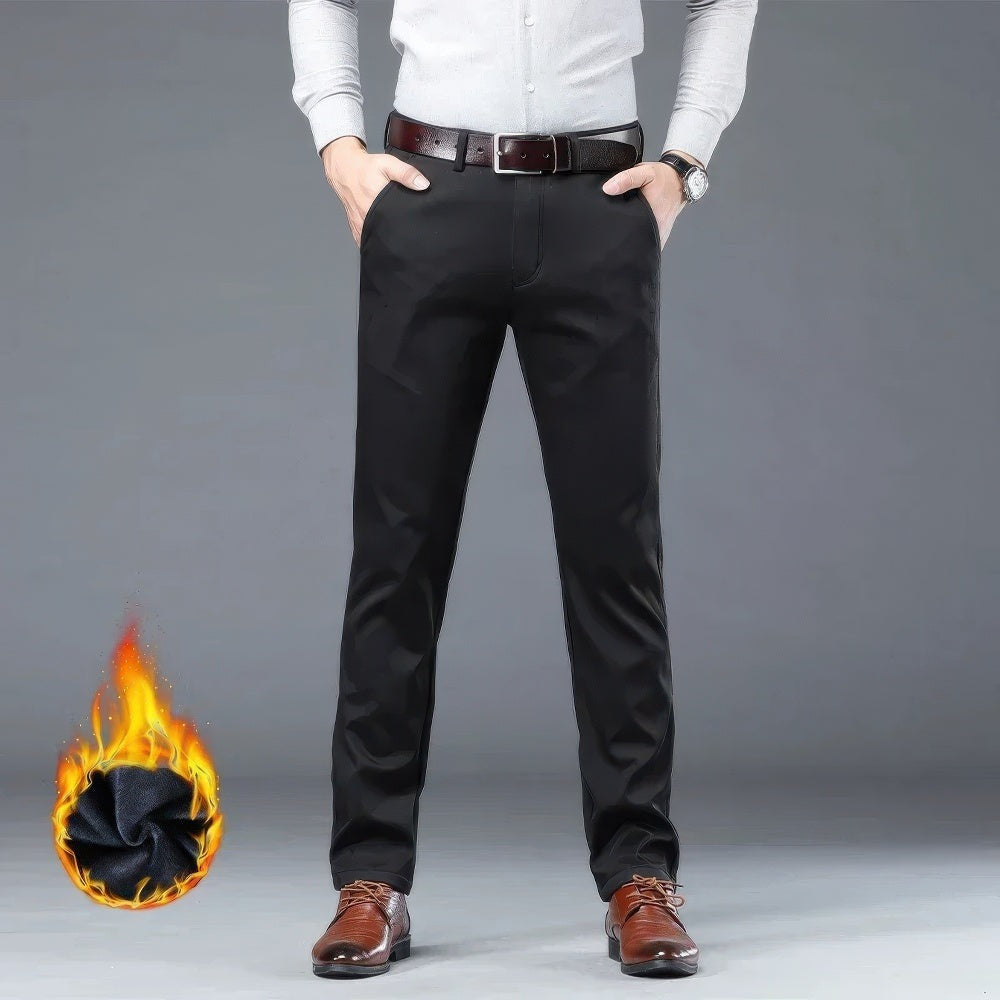 Men's thermal-lined chino trousers with belt loops and slanted pockets - black