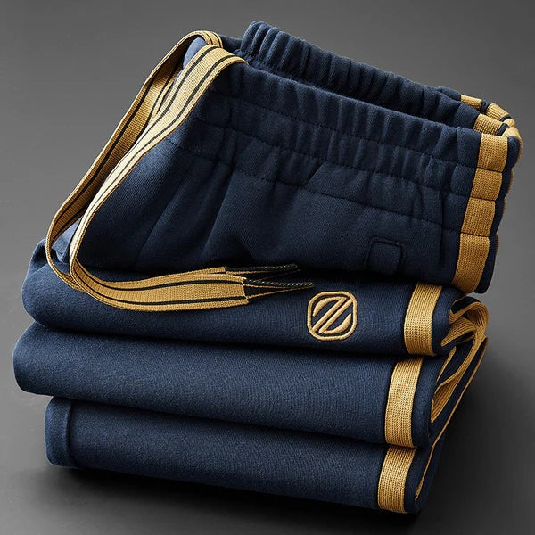 Men's two-piece set with a T-shirt and straight trousers with gold-tone side stripes - view 6
