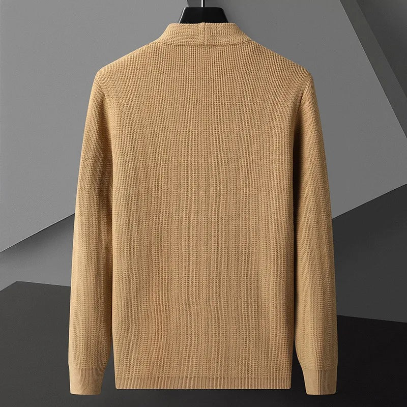 Men's knitted V-neck cardigan with three buttons and flap pockets with a contrast stripe - view 4