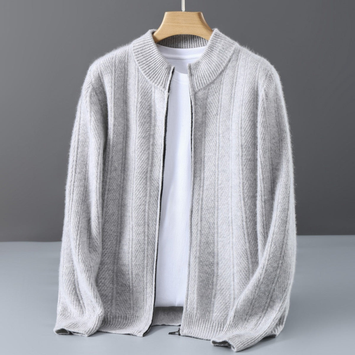 Men's wheat-ear knit zip cardigan with a ribbed stand collar - light grey