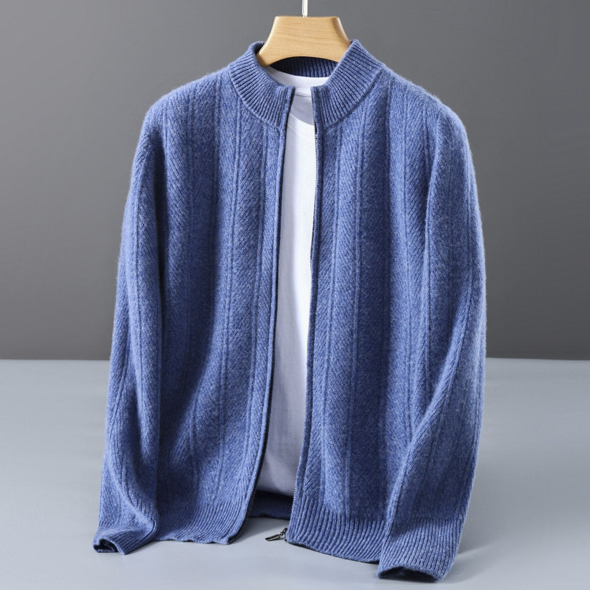 Men's wheat-ear knit zip cardigan with a ribbed stand collar - blue
