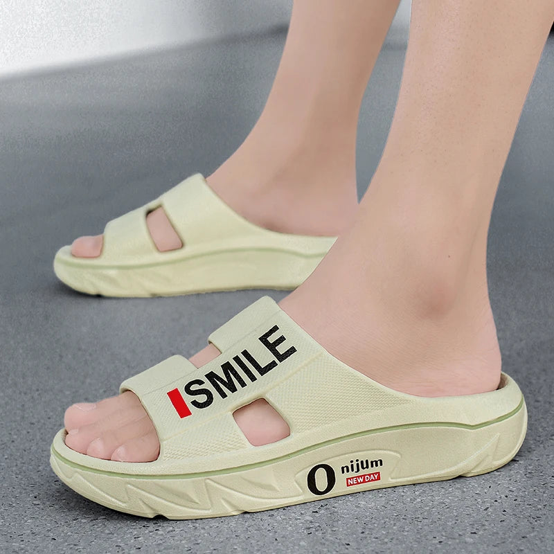 Sliders in EVA with a nubbed footbed, wide cut-out strap and thick sole - view 4
