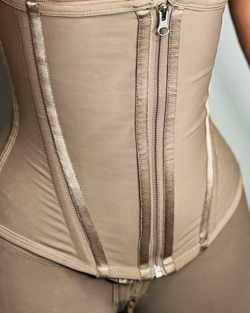 Open-bust corset vest with wide shoulder straps and zip front