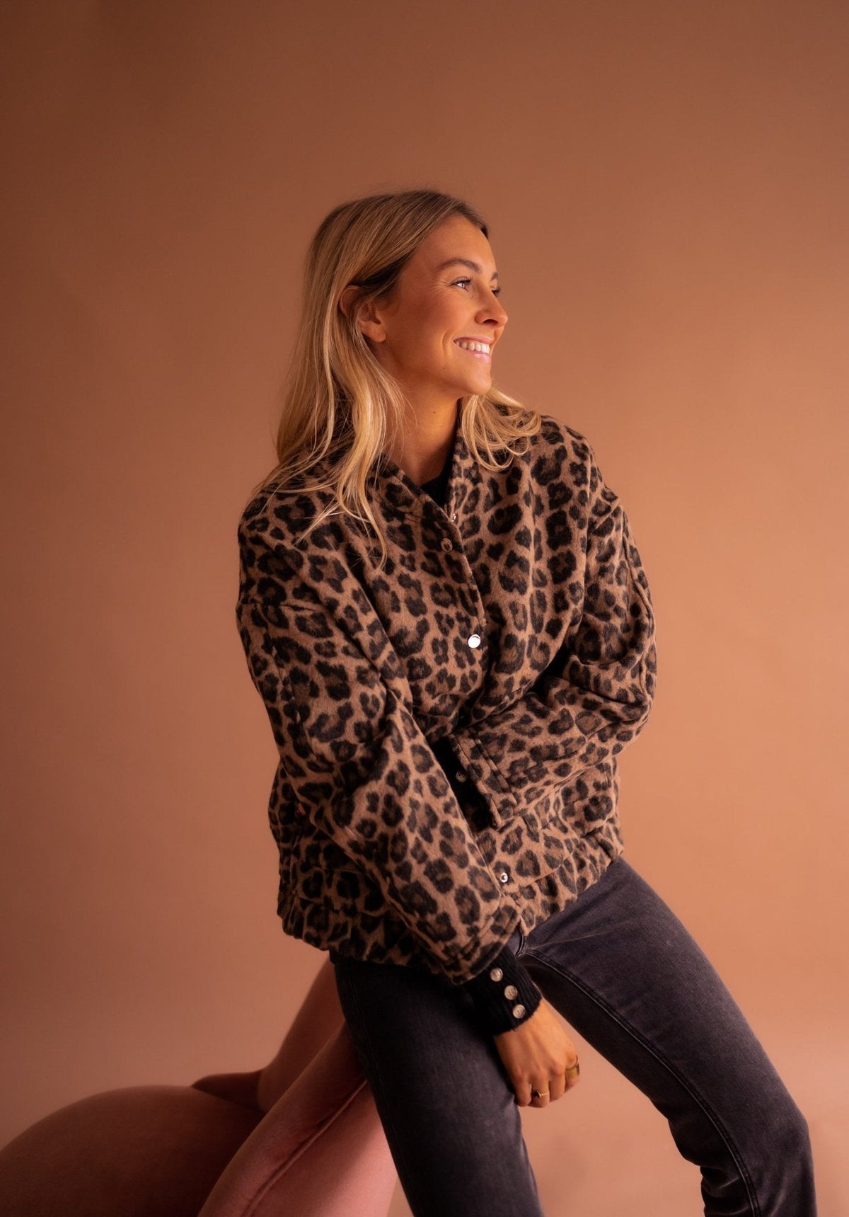 Women's oversized leopard print jacket with press studs