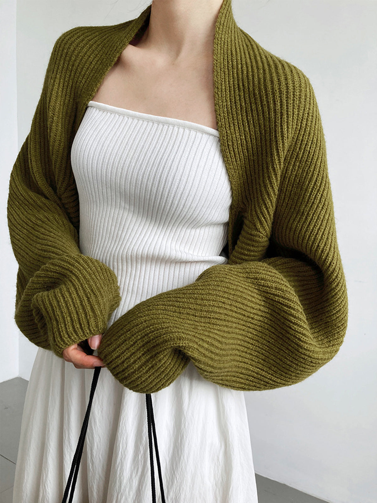 Women's oversized ribbed cardigan with balloon sleeves and a shawl collar - olive green