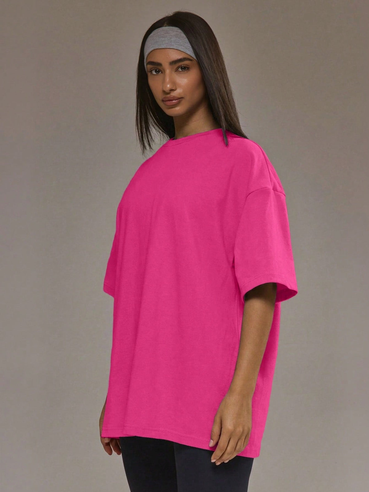 Oversized T-shirt for women in soft stretch fabric with a crew neck - fuchsia