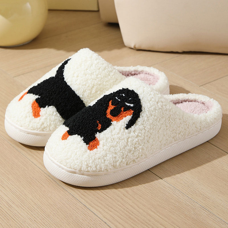 Embroidered dog and cat slippers in teddy fleece