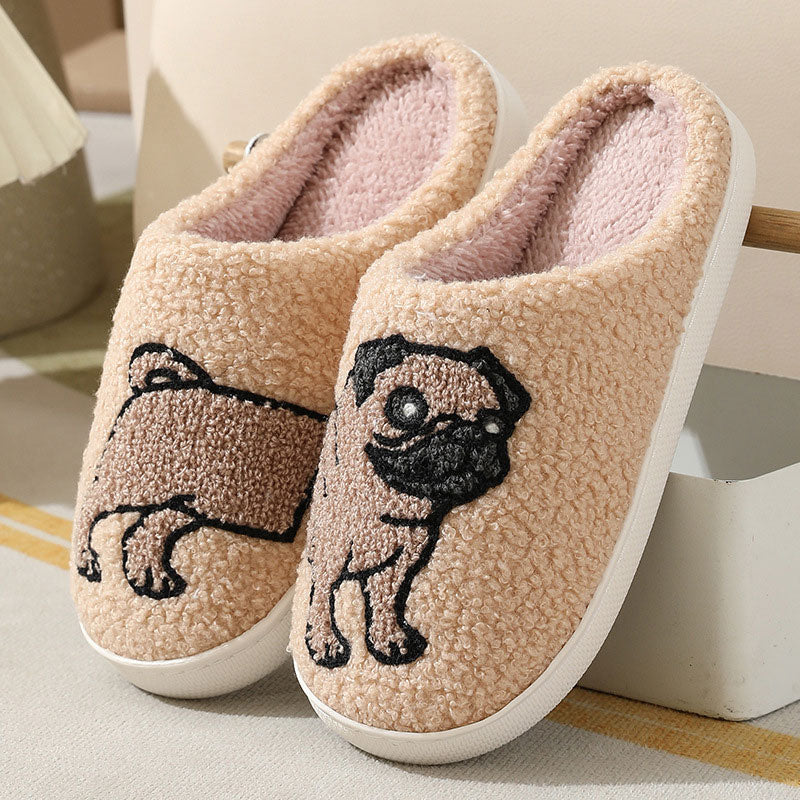 Embroidered dog and cat slippers in teddy fleece