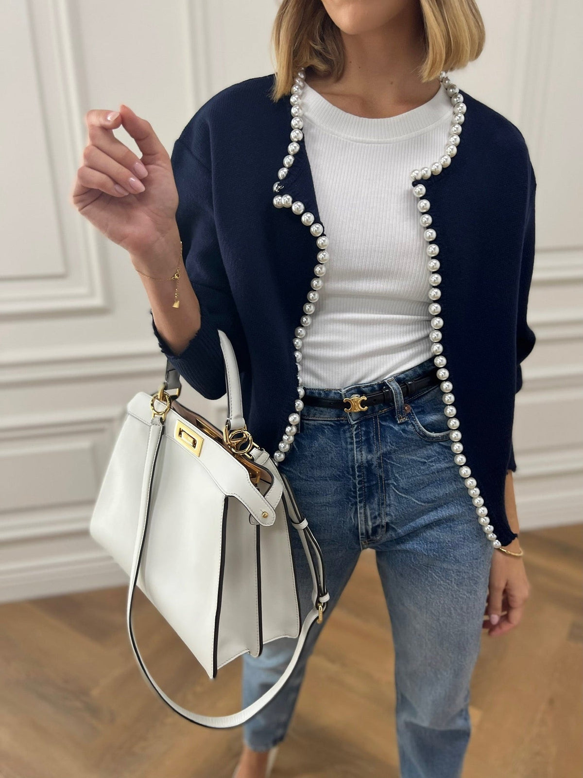 Women's short cardigan with a round neck, pearl trim and balloon sleeves