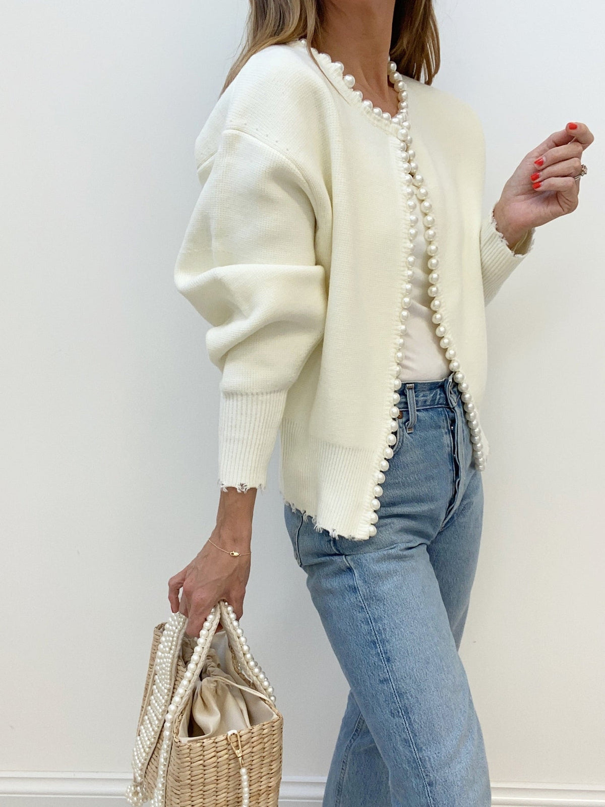 Women's short cardigan with a round neck, pearl trim and balloon sleeves
