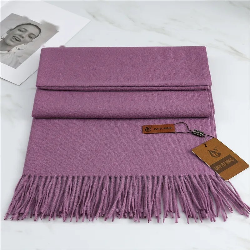 Women's plain woven scarf in a dense fabric with fringe at both ends - mauve