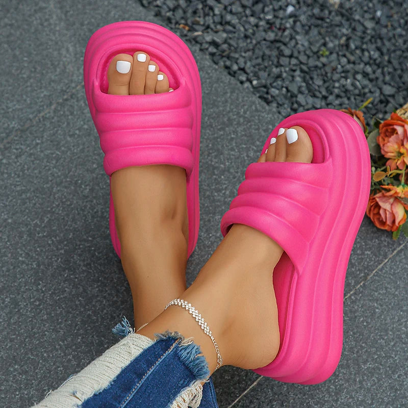 Platform sliders with a layered sole and wide ribbed band - view 2