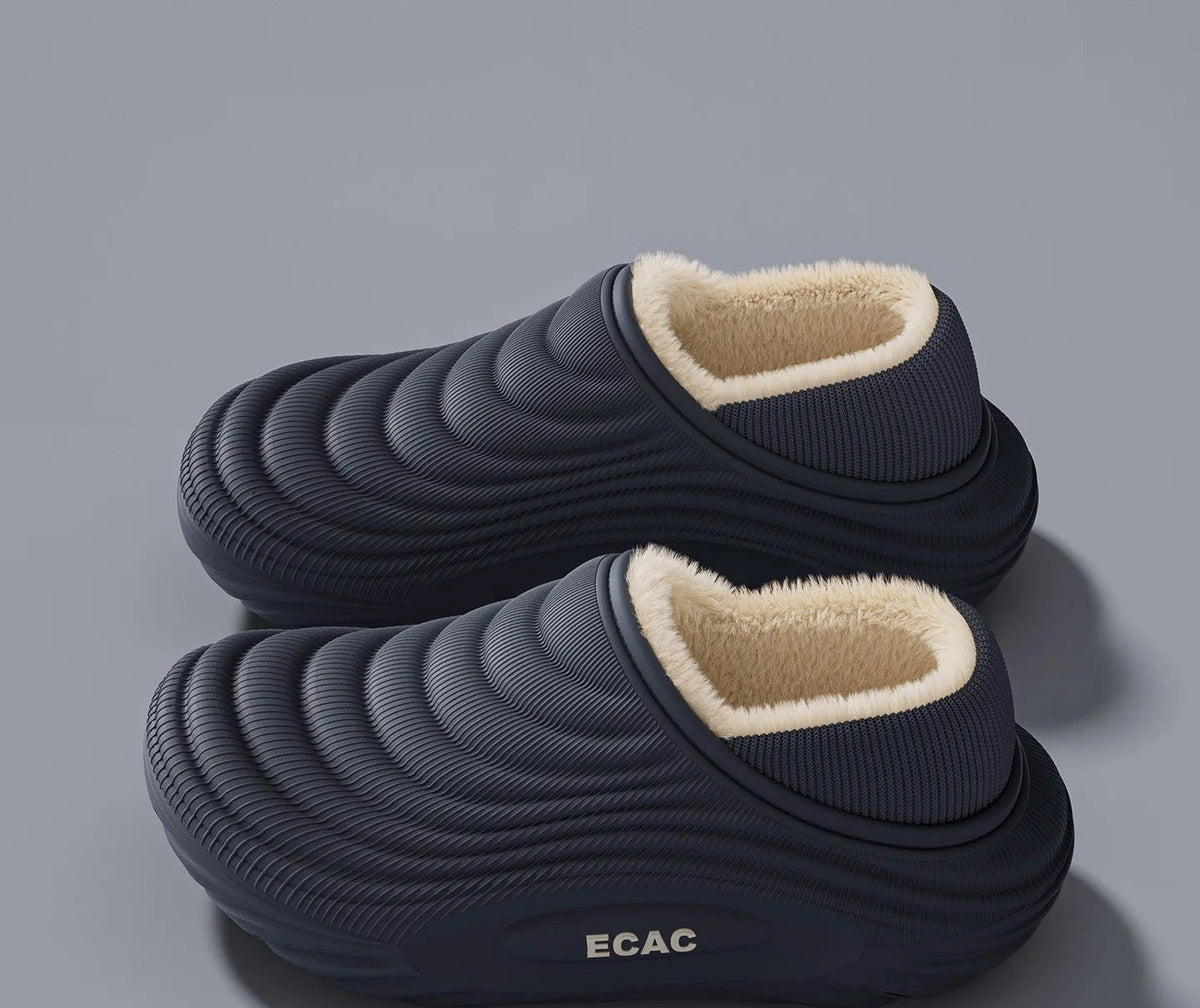 Plush-lined EVA slippers with fine wave ribbing and a thick sole - dark grey closed heel