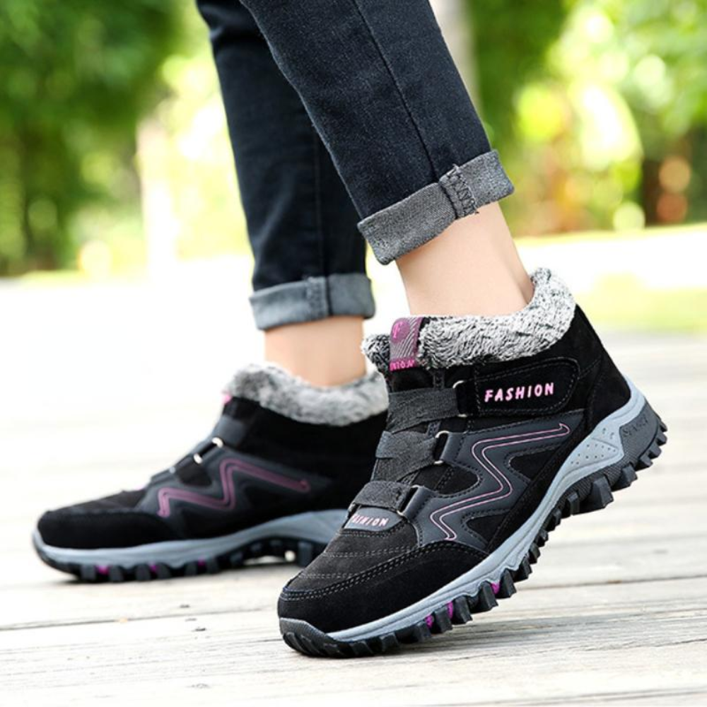 Women's plush-lined winter trainers with hook-and-loop straps