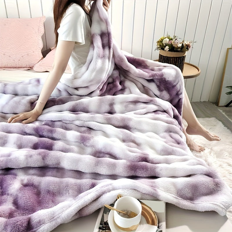 Plush throw with ribbed relief and a tie-dye effect - lilac