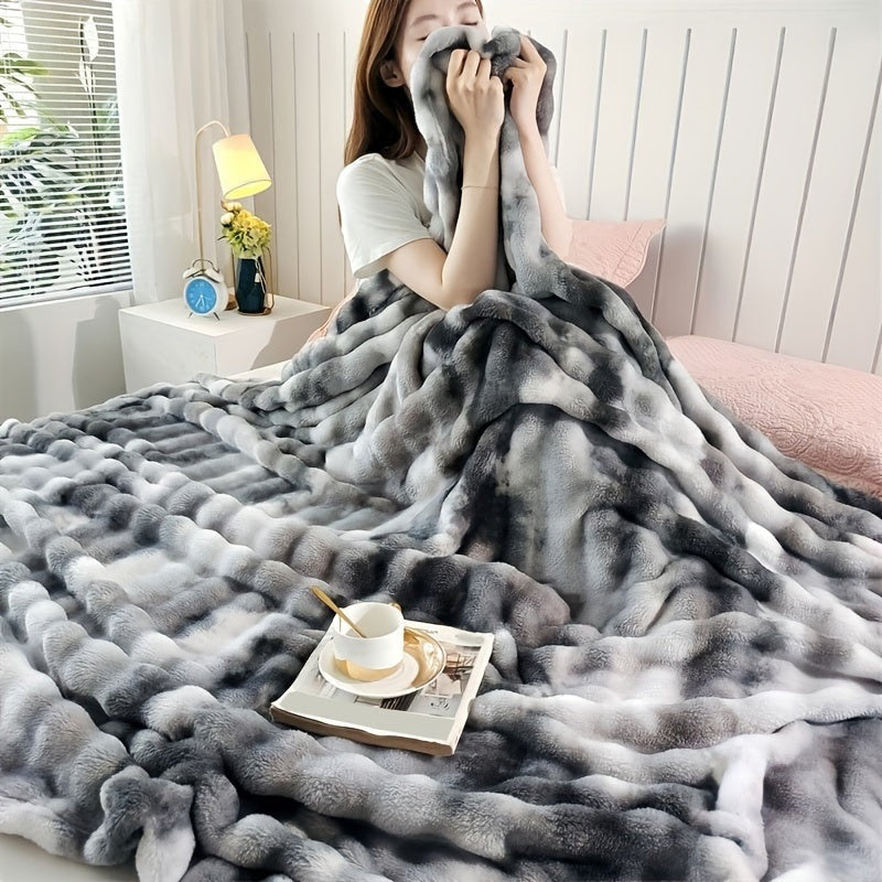 Plush throw with ribbed relief and a tie-dye effect - grey