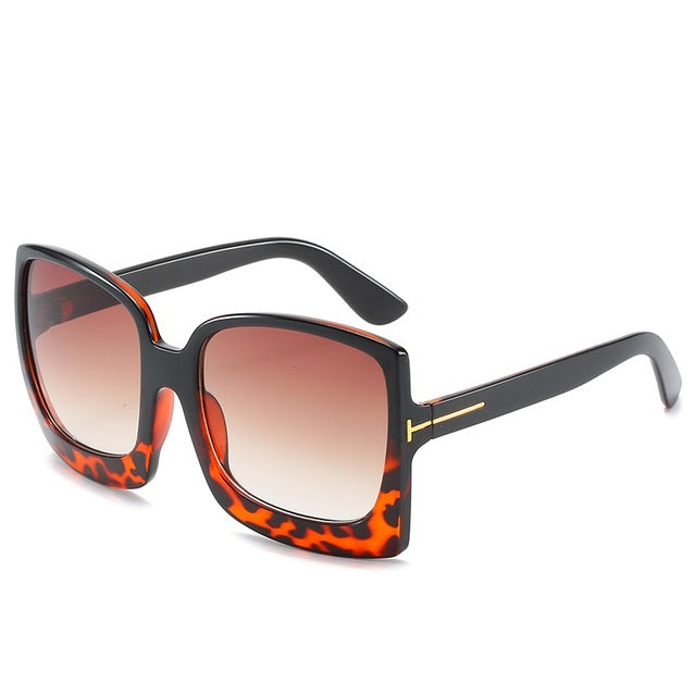 Women's Oversized Sunglasses – Jessica Trendy Leisure – back view