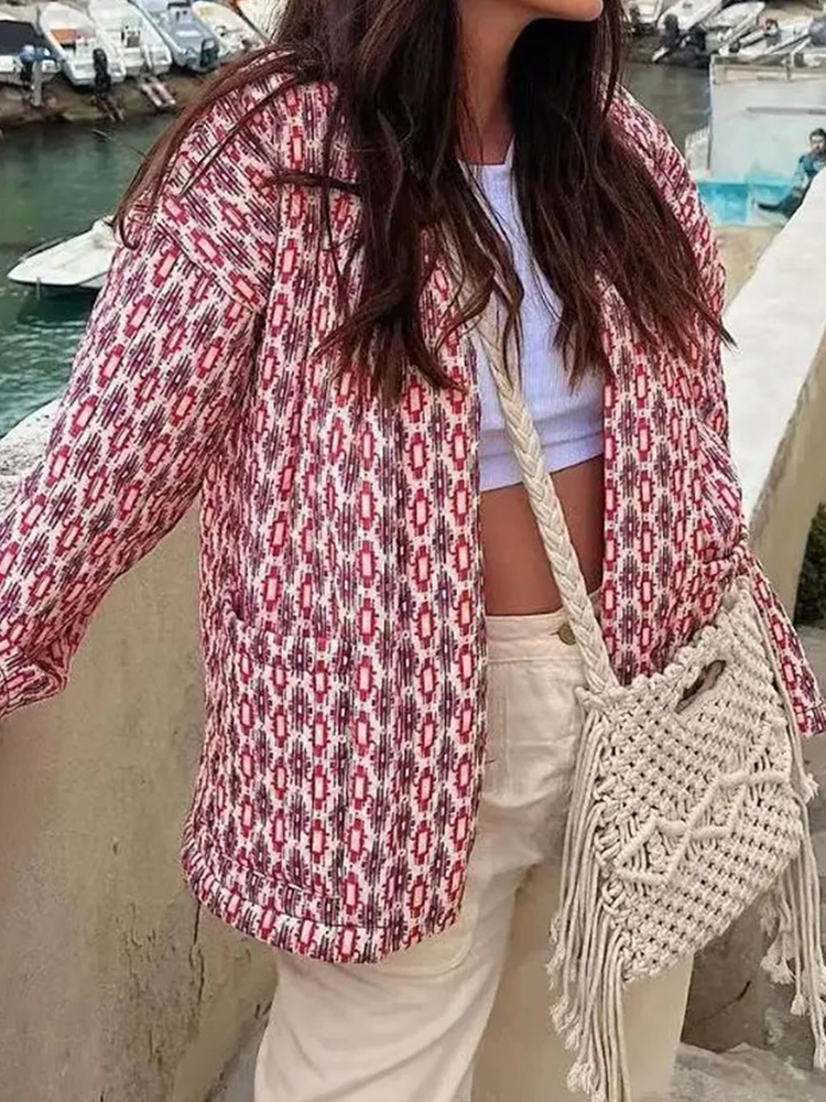 Women's quilted kimono jacket with a geometric print and an open front - red